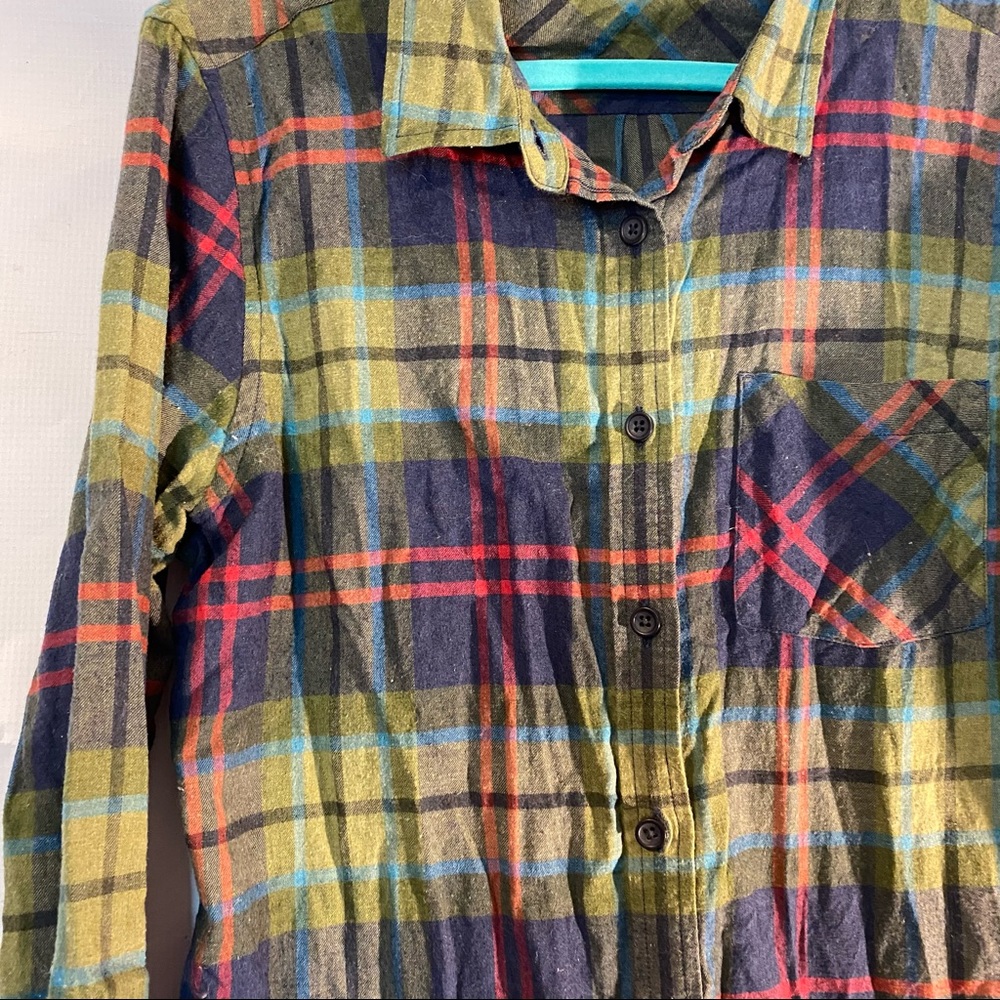 Pendleton Plaid Lightweight Button Down, Size Med - image 3